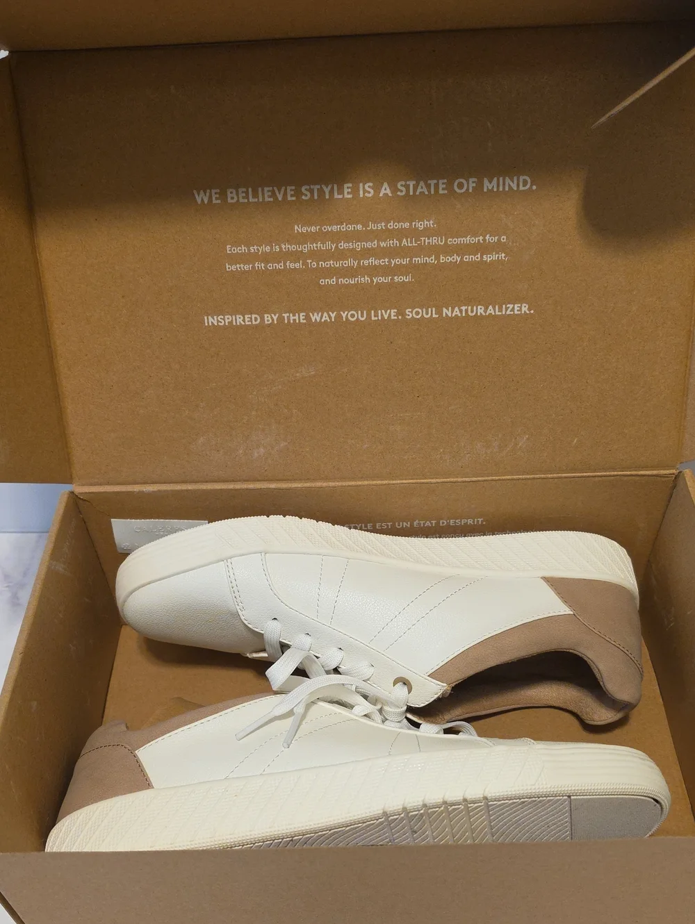 Soul Naturalizer Neela Classic White  Taupe Low-Top Sneakers
